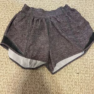 Lululemon Hotty Hot High-Rise Lined Short
Size 4